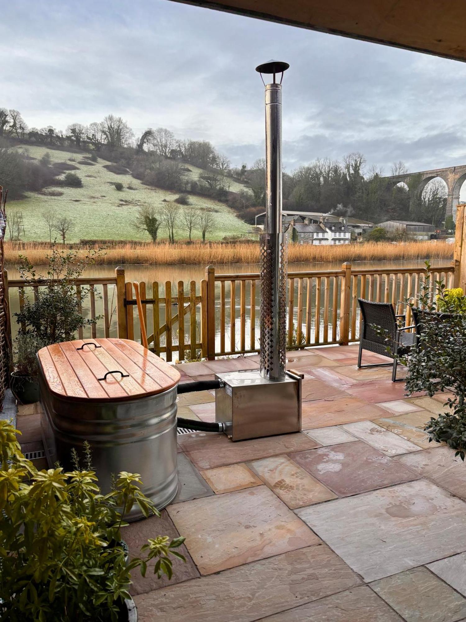 Viaduct River View & Outdoor Bath - Couples Retreat Calstock Exterior foto